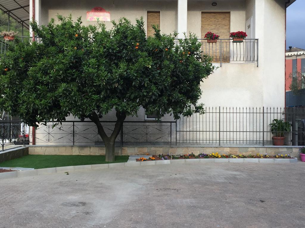 Gli Agrumi Giustenice Exterior foto