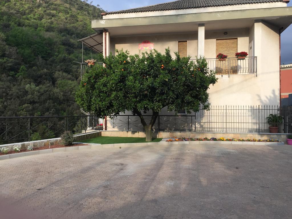 Gli Agrumi Giustenice Exterior foto